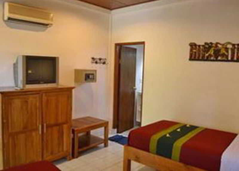 Flamboyan Hotel Kuta Lombok Εξωτερικό φωτογραφία